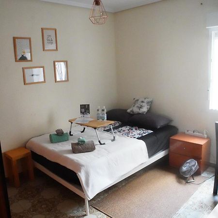 Grosses Modernes Zimmer "Silber" Fuer 2 Personen Und Katzenliebhaber บาเลนเซีย ภายนอก รูปภาพ