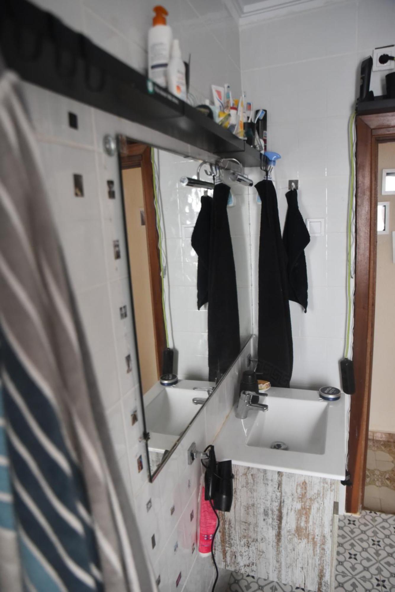 Grosses Modernes Zimmer "Silber" Fuer 2 Personen Und Katzenliebhaber บาเลนเซีย ภายนอก รูปภาพ