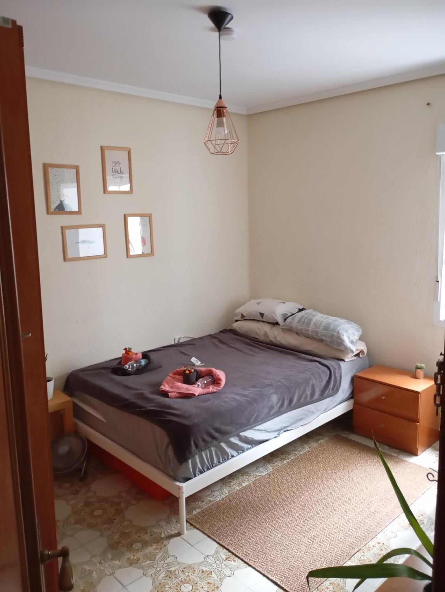 Grosses Modernes Zimmer "Silber" Fuer 2 Personen Und Katzenliebhaber บาเลนเซีย ภายนอก รูปภาพ